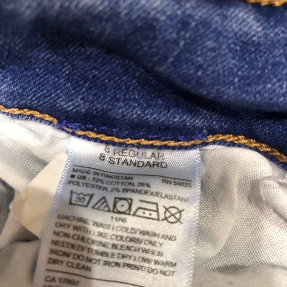 Old Navy medium wash rockstar skinny jeans - Picture 3 of 4